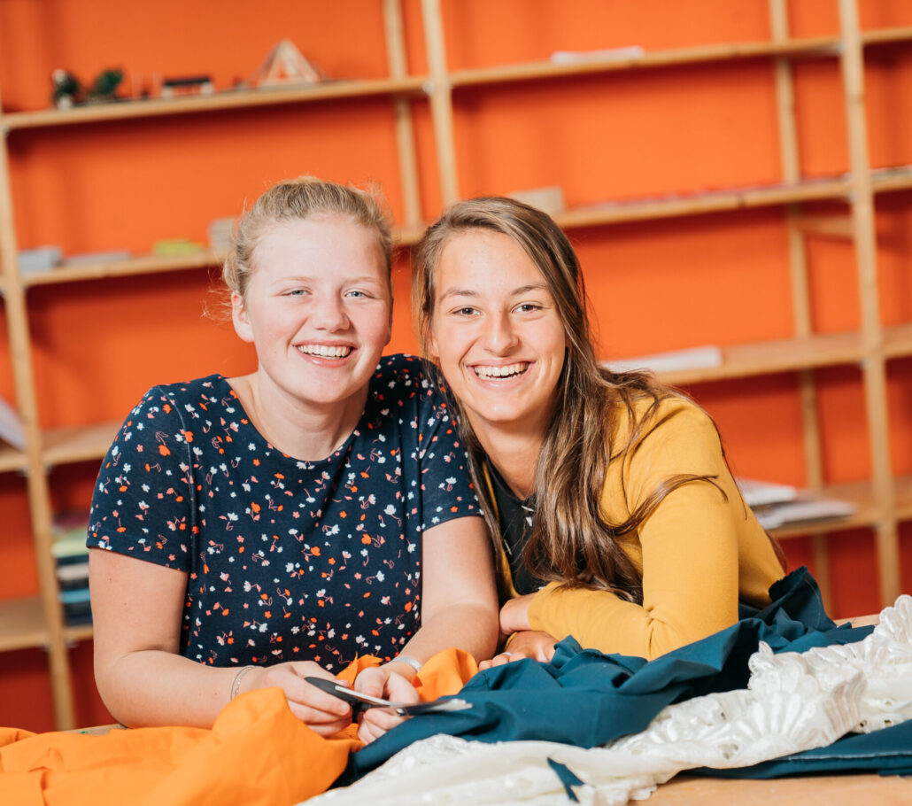2 meiden MCV lokaal Welzijn